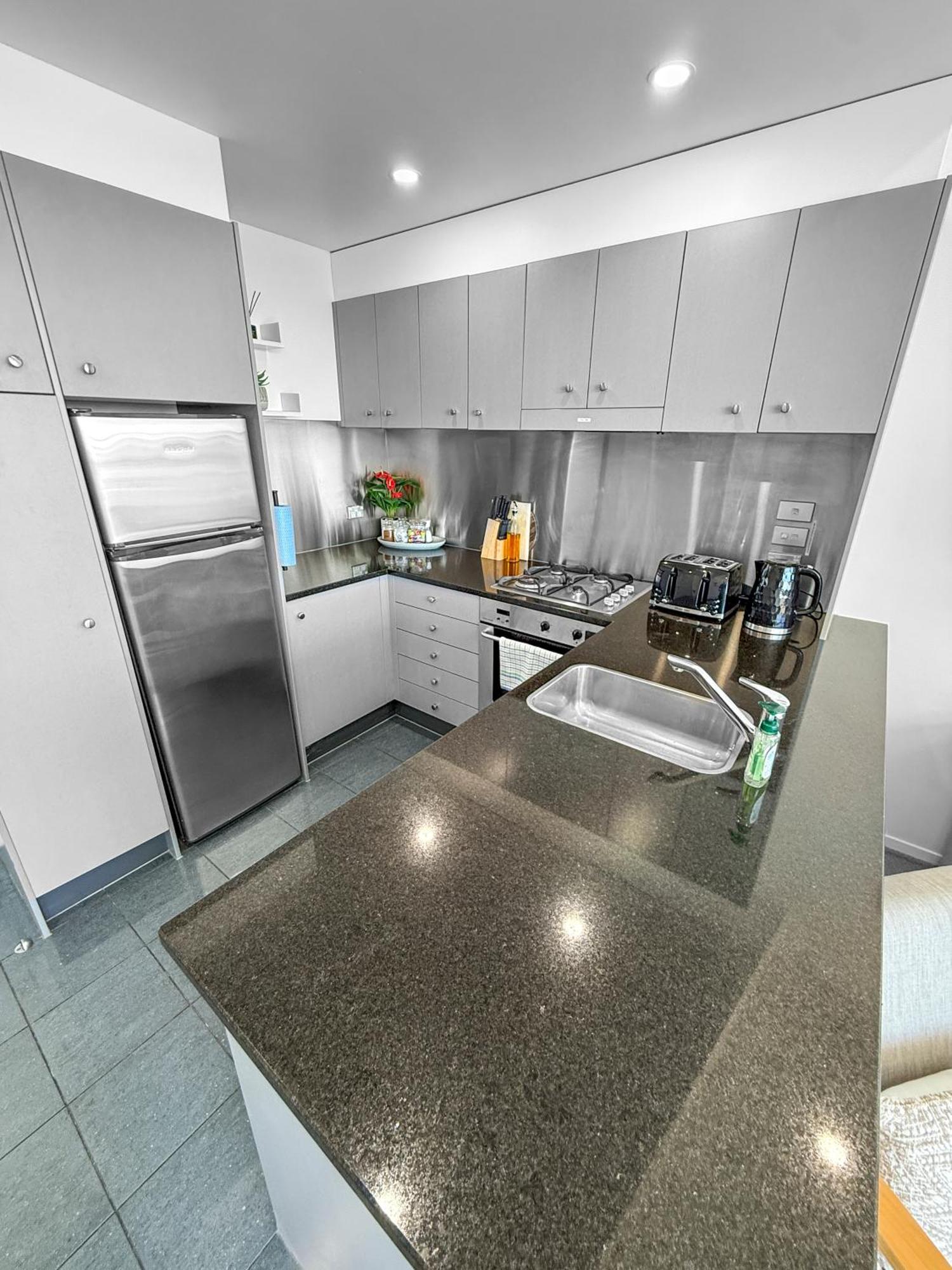 Le Mirage- Stylish, Central Apartment With Pools, Sauna, More 奥克兰 外观 照片