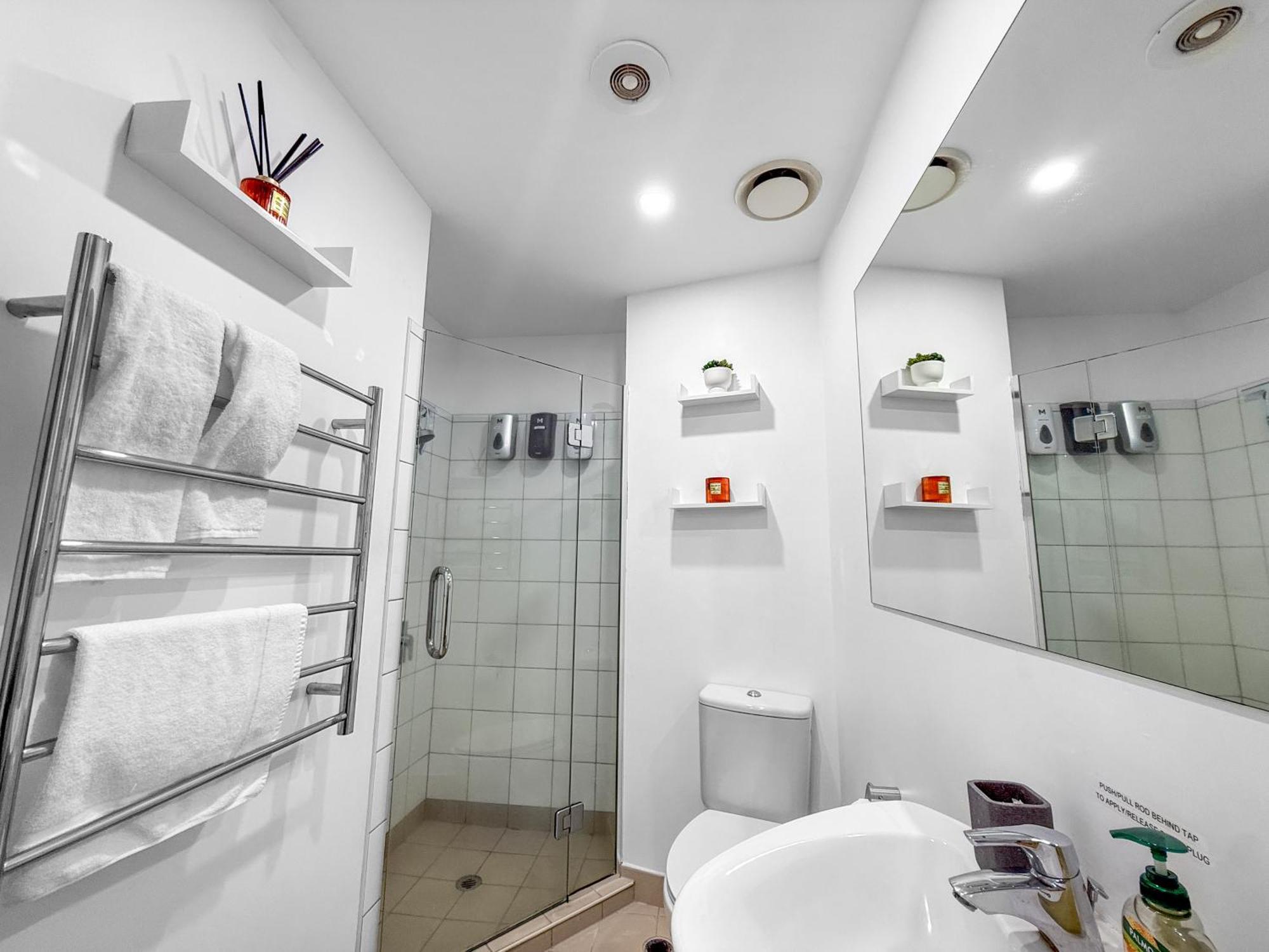 Le Mirage- Stylish, Central Apartment With Pools, Sauna, More 奥克兰 外观 照片